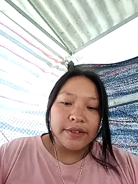 Snapshot of MuiNay chatting on October 2025 03:16:01 AM MuiNay online show from October 2025 03:16:01 AM