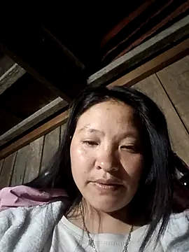 MuiNay online show from November 2025 10:21:02 PM