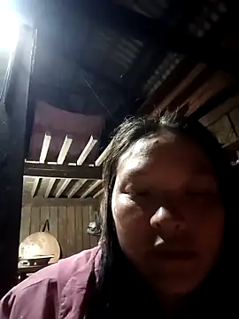 MuiNay online show from November 2025 12:05:02 PM