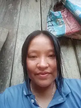 Snapshot of MuiNay chatting on September 2025 10:53:01 AM MuiNay online show from September 2025 10:53:01 AM