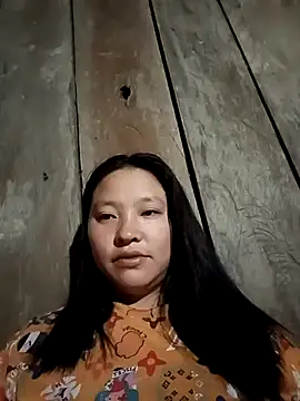 MuiNay online show from November 2025 10:24:01 PM