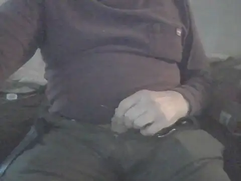 Snapshot of Thrust_71 chatting on May 2026 05:31:02 PM Thrust 71 online show from May 2026 05:31:02 PM