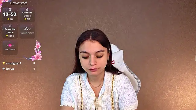 Snapshot of Leila_Hefner chatting on September 2025 03:06:02 AM Leila Hefner online show from September 2025 03:06:02 AM