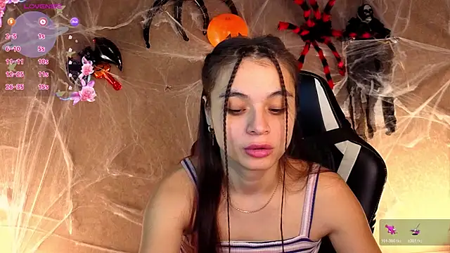 Leila Hefner online show from November 2025 02:48:01 AM