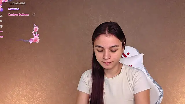 Snapshot of Leila_Hefner chatting on September 2025 03:38:01 AM Leila Hefner online show from September 2025 03:38:01 AM