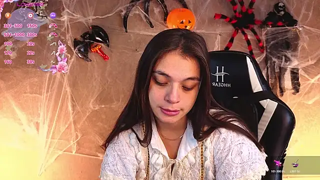 Leila Hefner online show from October 2025 02:43:02 AM