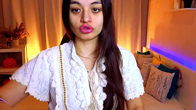 Leila Hefner online show from November 2025 03:07:02 AM