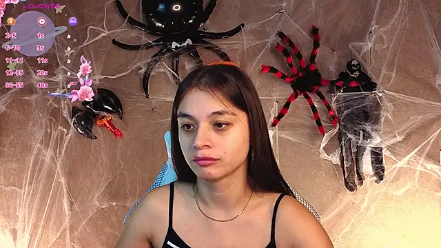Snapshot of Leila_Hefner chatting on October 2025 02:43:02 AM Leila Hefner online show from October 2025 02:43:02 AM