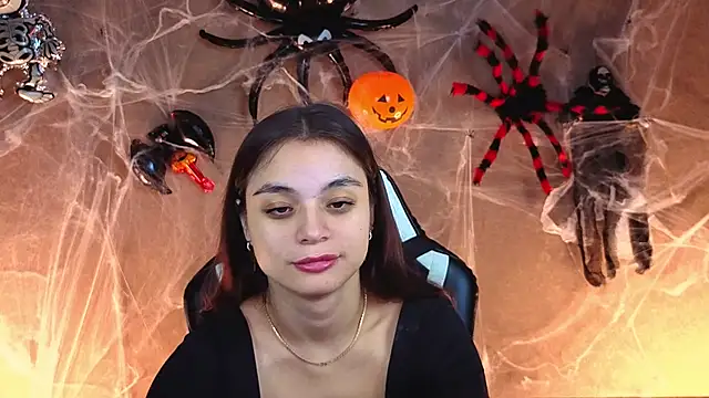 Leila Hefner online show from October 2025 03:16:01 AM