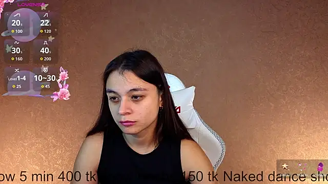 Snapshot of Leila_Hefner chatting on October 2025 03:07:02 AM Leila Hefner online show from October 2025 03:07:02 AM