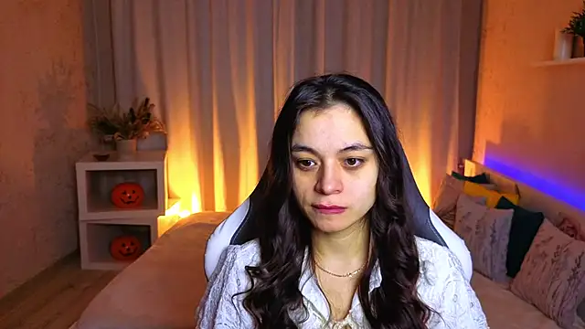 Leila Hefner online show from November 2025 02:59:02 AM