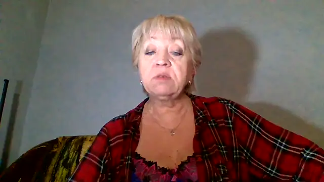 DianaQDream online show from April 2026 07:31:01 AM