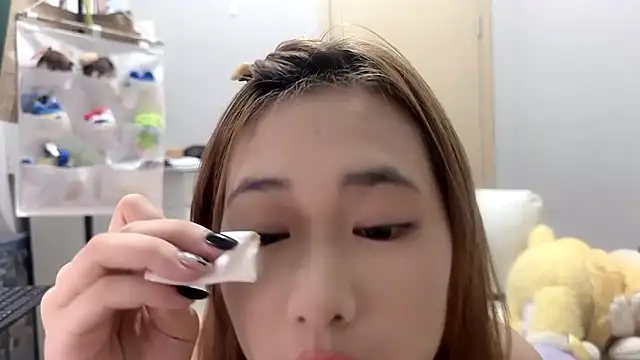 Snapshot of Ann-cookie chatting on November 2025 02:29:02 PM Ann-cookie online show from November 2025 02:29:02 PM