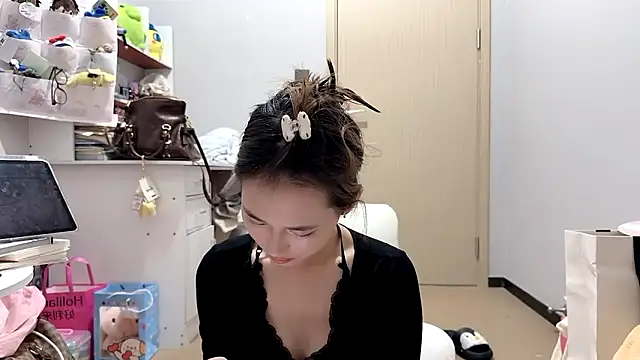 Ann-cookie online show from April 2026 04:13:01 PM