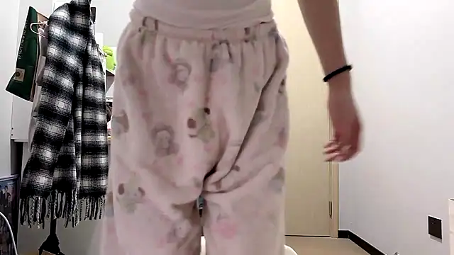 Ann-cookie online show from December 2025 04:19:01 PM