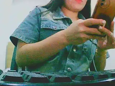 Snapshot of _Jerry18_ chatting on November 2025 03:28:01 PM Jerry18 online show from November 2025 03:28:01 PM