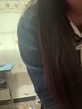 crhong666 online show from March 2026 12:43:02 AM