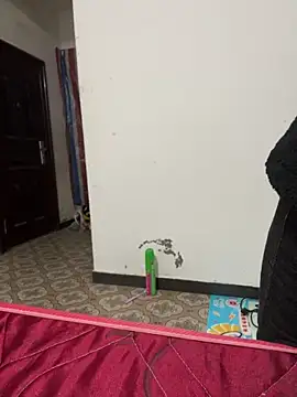 crhong666 online show from December 2025 12:26:02 AM