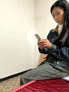 Snapshot of crhong666 chatting on October 2025 12:32:01 AM crhong666 online show from October 2025 12:32:01 AM