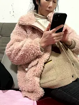 crhong666 online show from January 2026 12:50:02 AM