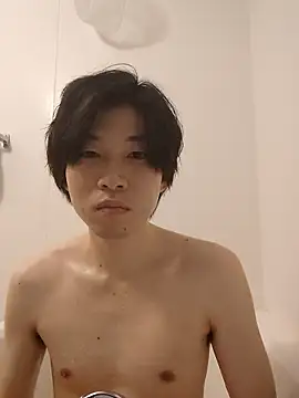 Snapshot of tanaka113 chatting on April 2026 02:20:01 PM tanaka113 online show from April 2026 02:20:01 PM
