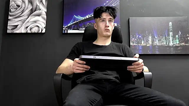 SirReed online show from December 2025 09:55:01 AM