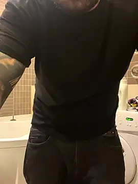 Snapshot of JeffryBoy36 chatting on October 2025 11:05:02 PM JeffryBoy36 online show from October 2025 11:05:02 PM