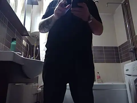 Snapshot of JeffryBoy36 chatting on November 2025 01:10:02 AM JeffryBoy36 online show from November 2025 01:10:02 AM