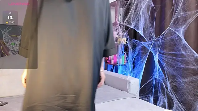 salmaesco online show from October 2025 12:43:01 AM