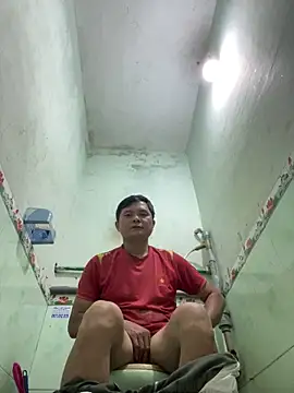 hotboy2x online show from December 2025 02:05:01 AM