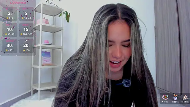 Alana Banana  online show from September 2025 03:28:02 PM