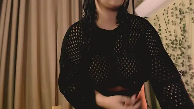 Snapshot of HoneyBroownie chatting on November 2025 10:03:01 PM HoneyBroownie online show from November 2025 10:03:01 PM