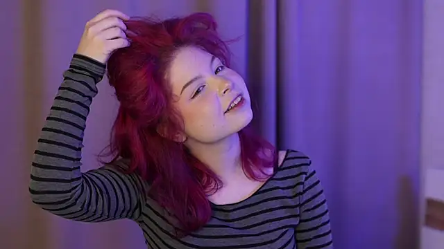 Snapshot of Stella_Vanila chatting on October 2025 10:18:02 PM Stella Vanila online show from October 2025 10:18:02 PM