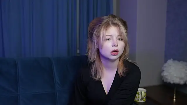 Stella Vanila online show from March 2026 11:34:02 PM