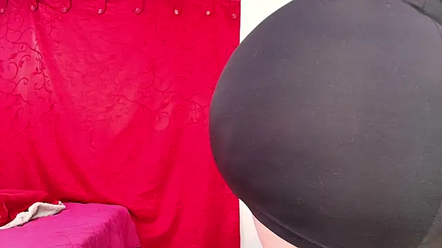 Snapshot of dominant_hipss chatting on October 2025 02:51:02 PM dominant hipss online show from October 2025 02:51:02 PM