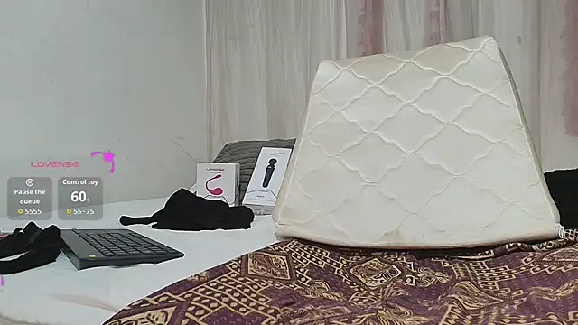 Catherine mature45 online show from April 2026 08:57:02 PM