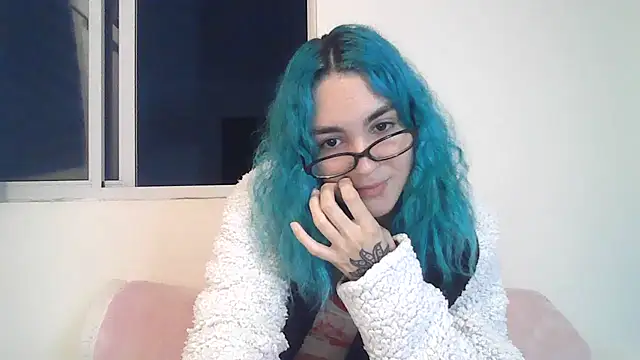 Snapshot of peetitefairy chatting on October 2025 04:11:01 AM peetitefairy online show from October 2025 04:11:01 AM