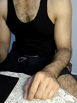 yazin199 online show from September 2025 09:43:02 PM