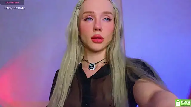 KittenFang online show from March 2026 06:36:02 AM