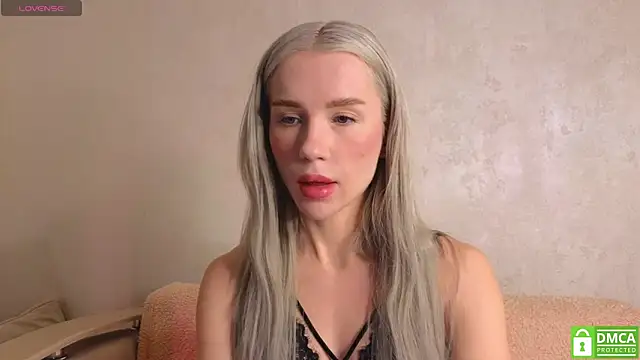 KittenFang online show from February 2026 08:34:01 AM