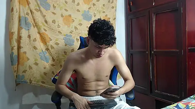 alice julls online show from June 2026 06:19:02 PM