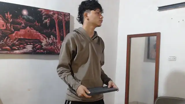 alice julls online show from October 2025 04:55:02 AM