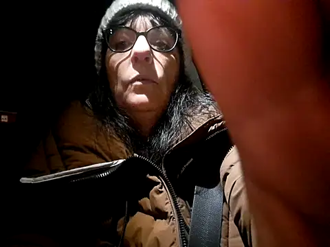 honey47 online show from January 2026 04:44:01 PM