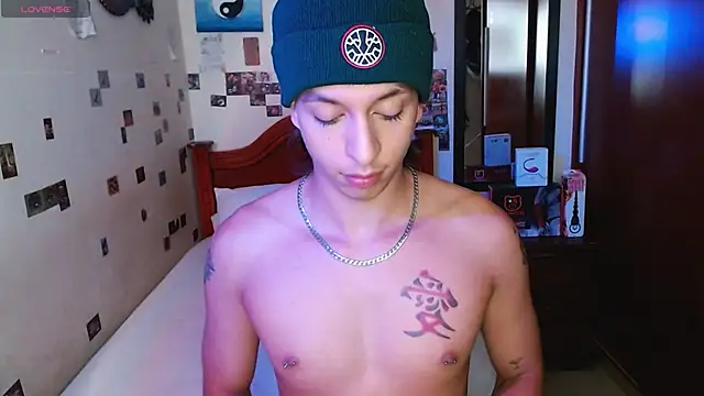 Snapshot of DannyPhantom555 chatting on February 2026 07:14:01 PM DannyPhantom555 online show from February 2026 07:14:01 PM