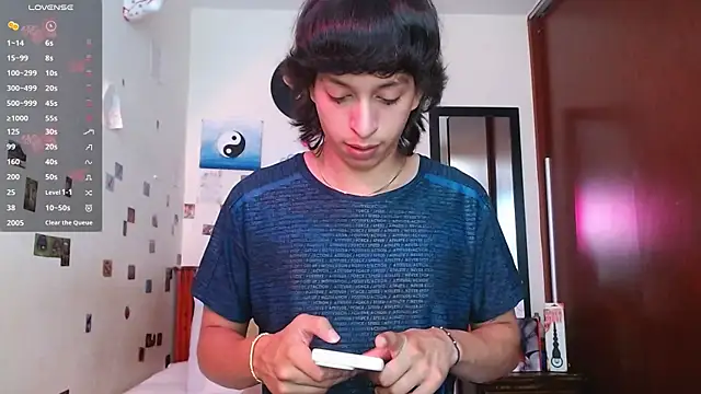 Snapshot of DannyPhantom555 chatting on October 2025 04:50:01 PM DannyPhantom555 online show from October 2025 04:50:01 PM