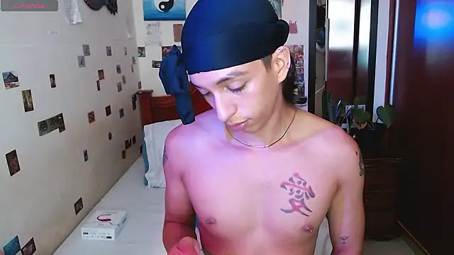 Snapshot of DannyPhantom555 chatting on February 2026 07:27:01 PM DannyPhantom555 online show from February 2026 07:27:01 PM