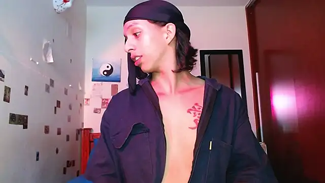 Snapshot of DannyPhantom555 chatting on November 2025 09:19:01 PM DannyPhantom555 online show from November 2025 09:19:01 PM