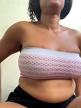 LuckyKhloe online show from September 2025 02:35:02 PM