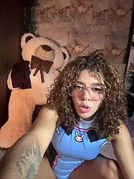 hannachris- online show from March 2026 02:22:01 AM