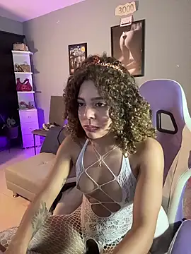Snapshot of hannachris- chatting on October 2025 11:49:01 PM hannachris- online show from October 2025 11:49:01 PM